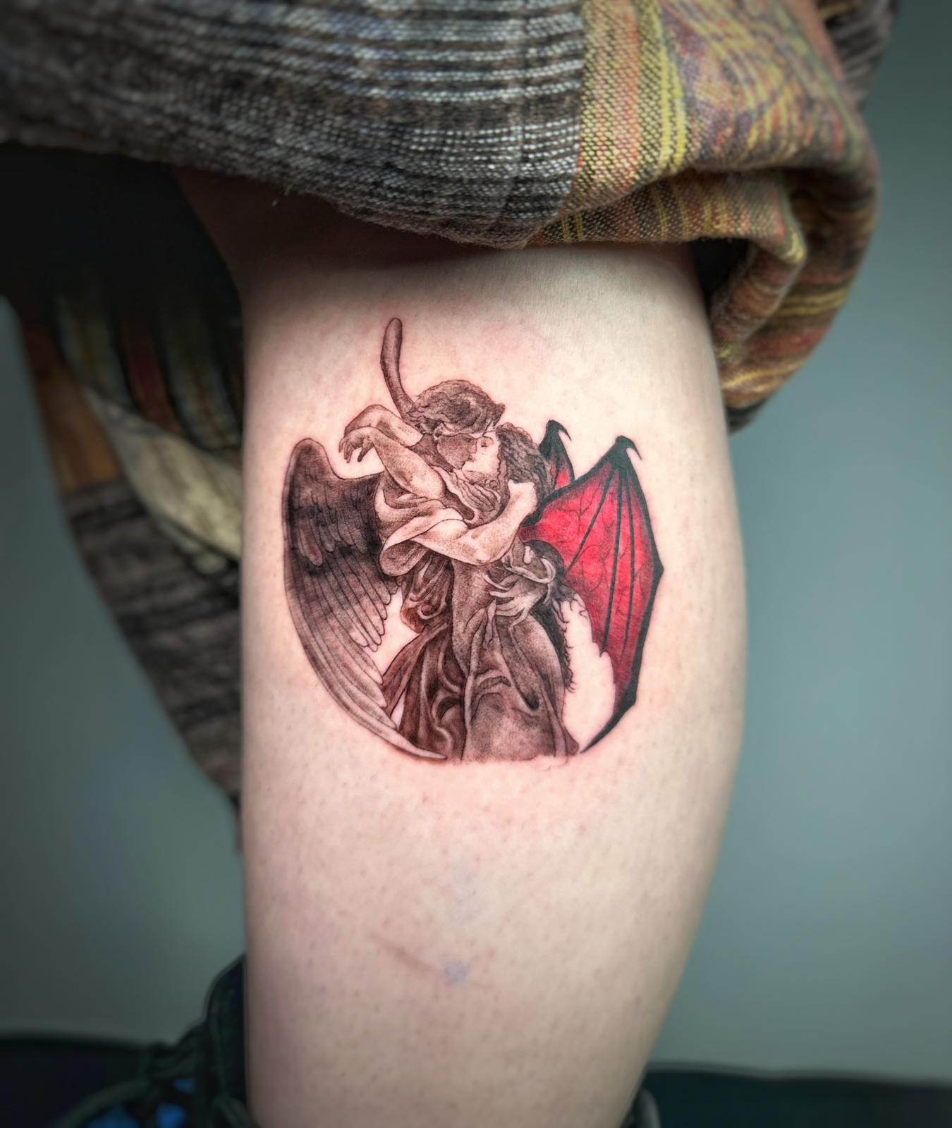 seytan ve melek bacak dovmesi